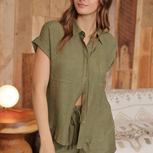 Collared Crinkled Cuff Sleeve Button Down Shirt