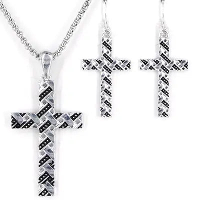 Plaid Cross Metal Necklace Set