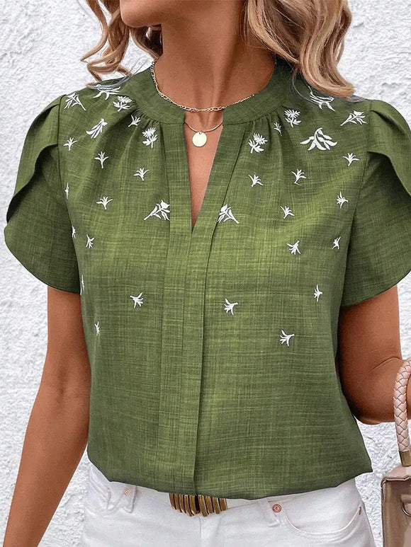 Printed Half Open Collar Embossed Pullover
